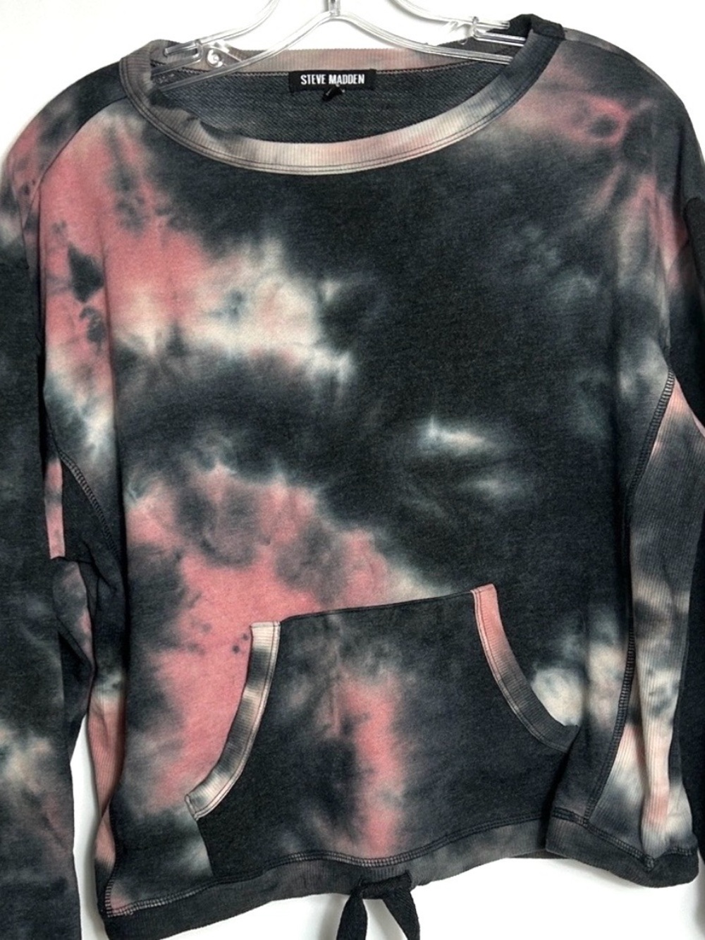 Steve Madden Black Pink Tie-Dye Sweatshirt Pullover Front Pocket Crop Top